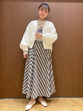 「ストライプスカート」｜「アイテム（ブルゾン）」を使った、吉田さん（レディース・158cm）の春コーディネート
