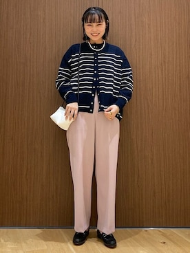 「アイテム（カーディガン/ボレロ、ブルー系）」を使った、吉田さん（レディース・158cm）の冬コーディネート