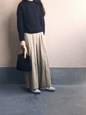 「studio CLIP（スタディオクリップ）のコットンリネンストレッチワイドパンツ（その他パンツ）」を使った、yugaさん（レディース・158cm）の秋コーディネート