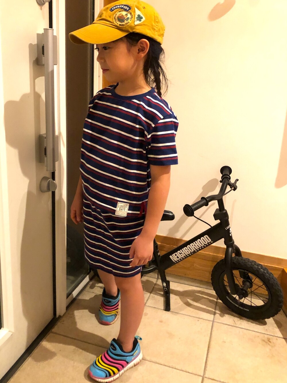 「キッズファッション、女の子コーデ、セットアップ、しまむら、NIKE」｜「しまむらのアイテム（セットアップ、その他）」を使った、ha-uさん（キッズ・110cm）の秋コーディネートの1枚目の写真