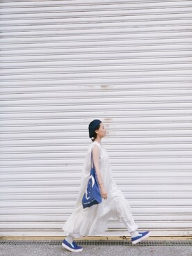 「blue」｜「アイテム（ジャンパースカート）」を使った、Chivanさん（レディース・163cm）の秋コーディネート