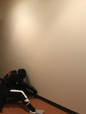 「vetements」｜「アイテム（スリッポン）」を使った、🧠🧠🤫さん（メンズ・170cm）の秋コーディネート