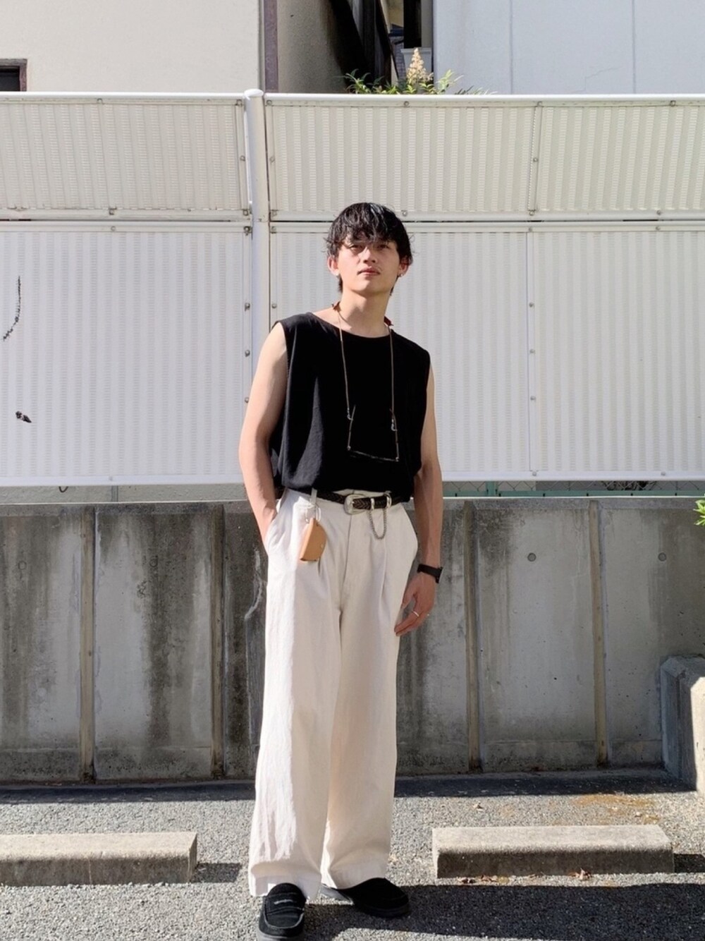 「夏、summer、今日のコーデ、シンプルコーデ、おしゃれさんと繋がりたい、Hender Scheme、flamand、Chikashitsu+、gravis、KOMONO.」｜「FLAMANDのアイテム（タンクトップ、ブラック系）」を使った、ryuseiさん（メンズ・168cm）の夏コーディネートの1枚目の写真