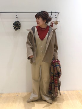 「LAKOLE（ラコレ）のアイテム（サロペット/オーバーオール）」を使った、なつあんさん（レディース・153cm）の冬コーディネート