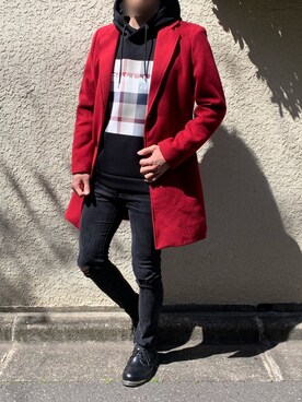 パーカーを使った 赤コート のメンズ人気ファッションコーディネート Wear