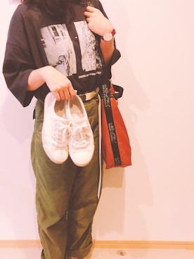 「Daniel Wellington」｜「アイテム（カーゴパンツ）」を使った、なのさん（レディース・158cm）の秋コーディネート