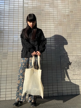 「muller of yoshiokubo（ミュラーオブヨシオクボ）のアイテム（その他パンツ）」を使った、ホリユキノさん（レディース・154cm）の冬コーディネート