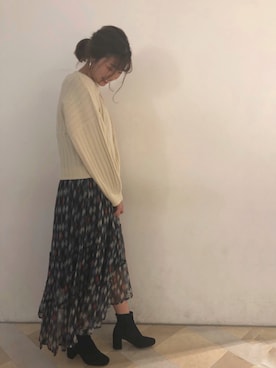 「BINDU（ビンドゥー）のアイテム（スカート）」を使った、mayuさん（レディース・168cm）の秋コーディネート