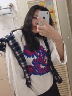 張芷綺さんのコーディネート