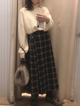「アイテム（ドレスシューズ、ベージュ系）」を使った、むこさんさん（レディース・162cm）の秋コーディネート