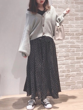 「ざっくりニットカーディガン」｜むこさんさん（レディース・162cm）の春コーディネート