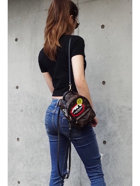 「LOUIS VUITTON（ルイヴィトン）のアイテム（背包/雙肩背包、ブラウン系）」を使った、SAYAさん（レディース・170cm）の秋コーディネート