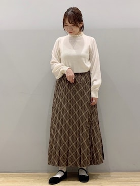 「アコーディオンプリーツ」｜「アイテム（スカート）」を使った、chaki さん（レディース・159cm）の秋コーディネート