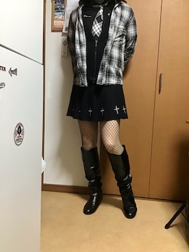 シャツ ブラウスを使った 網タイツ のメンズ人気ファッションコーディネート Wear