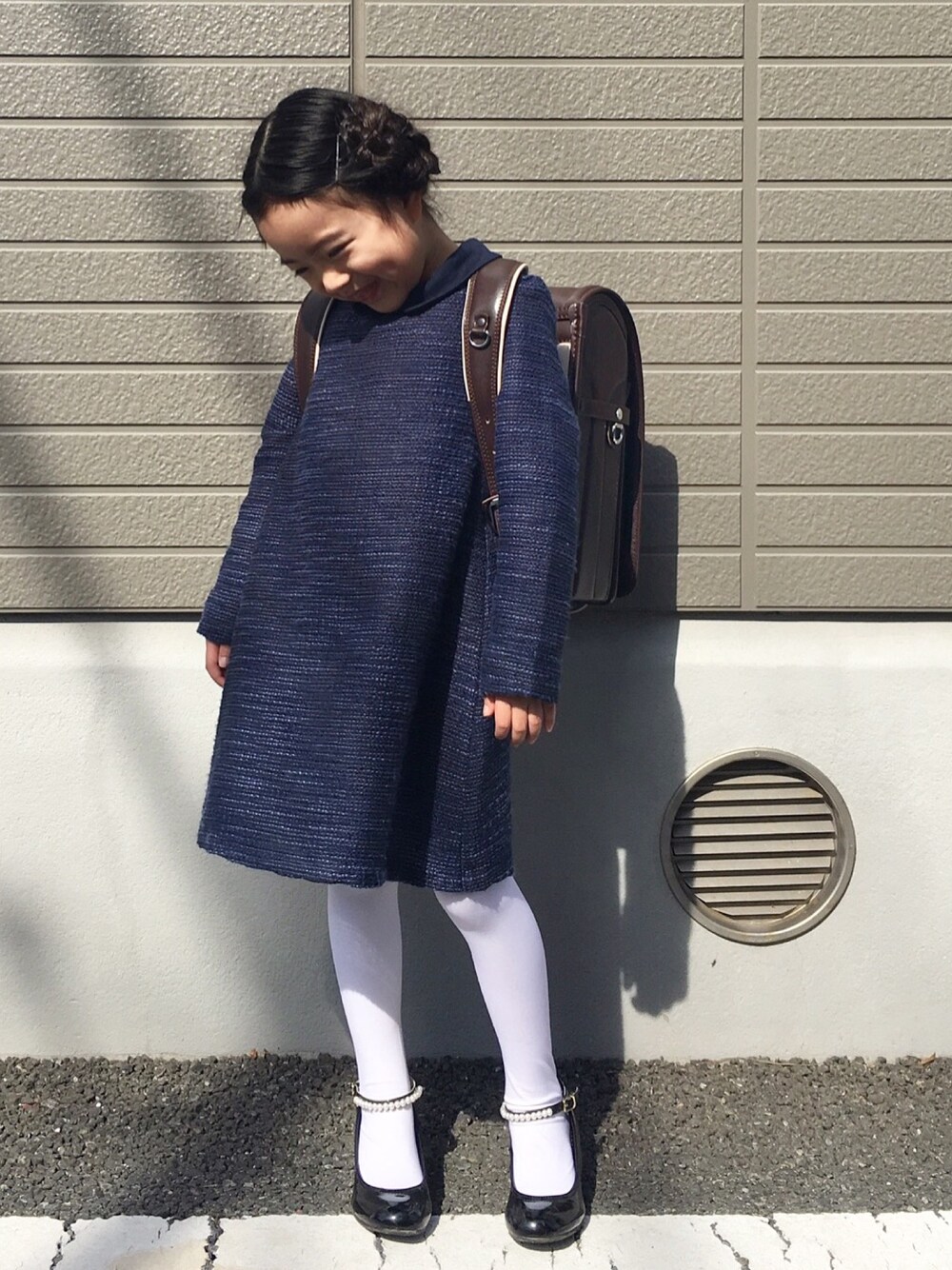 「入学式、入学式コーデ、一年生、新一年生、6歳、１年生、おめかしコーデ、ワンピース、ネイビー」｜「BRANSHESの襟付きワンピース（ワンピース、ブルー系）」を使った、memeさん（キッズ・110cm）の春コーディネートの1枚目の写真