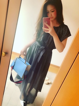 「GUCCI（グッチ）のアイテム（Shoulderbag、ブルー系）」を使った、気分屋ほっぺたまんさん（レディース・166cm）の夏コーディネート