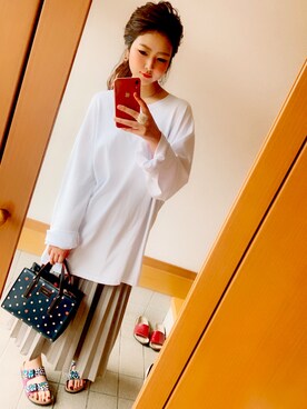 「FOG ESSENTIALS（エフオージーエッセンシャルズ）のアイテム（T Shirts、ホワイト系）」を使った、気分屋ほっぺたまんさん（レディース・166cm）の夏コーディネート