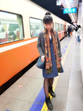 「vieso（ヴィエソ）のアイテム」を使った、張蘋さん（レディース・160cm）の秋コーディネート