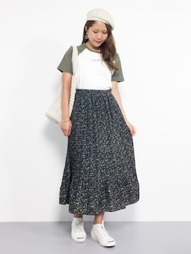 「E hyphen world gallery（イーハイフンワールドギャラリー）の・花柄プリーツロングスカート○★（スカート）」を使った、やまちゃんさん（レディース・167cm）の夏コーディネート