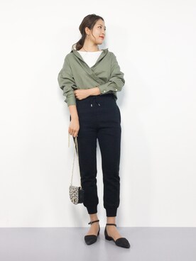 「黒パンツ」｜やまちゃんさん（レディース・167cm）の秋コーディネート