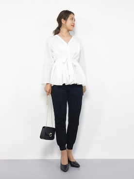 「黒パンツ」｜やまちゃんさん（レディース・167cm）の秋コーディネート