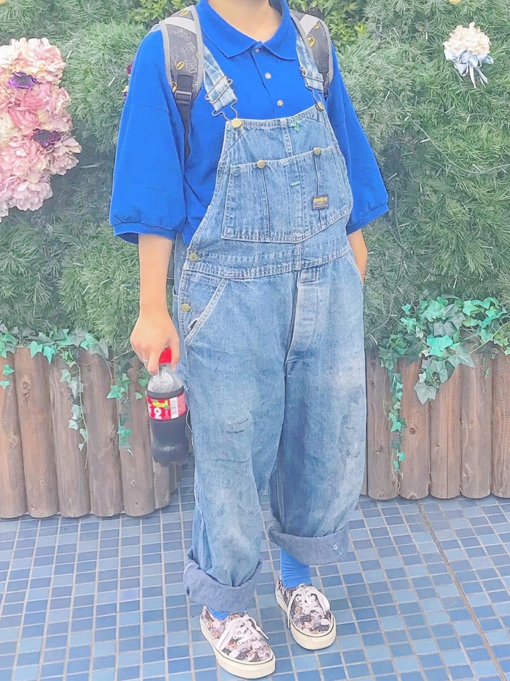「オーバーオール、青、VANS」｜「usedのアイテム（ポロシャツ、ブルー系）」を使った、かっぱさん（レディース・154cm）の秋コーディネートの1枚目の写真