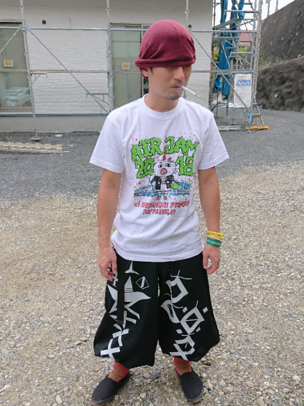 「airjam2018、ZOZOTOWN、エアジャム、AIR JAM、kenken、寅壱、ニッカポッカ、東北ライブハウス大作戦、EGHIT SIX、SAVE THE HIROSHIMA」｜「PrintstarのZOZOTOWN×CHIBA

AIR JAM 2018×ZOZOTOWN オリジナルTシャツ「PUNX MAX」

（Tシャツ/カットソー、ホワイト系）」を使った、反乱さん（メンズ・163cm）の秋コーディネートの1枚目の写真