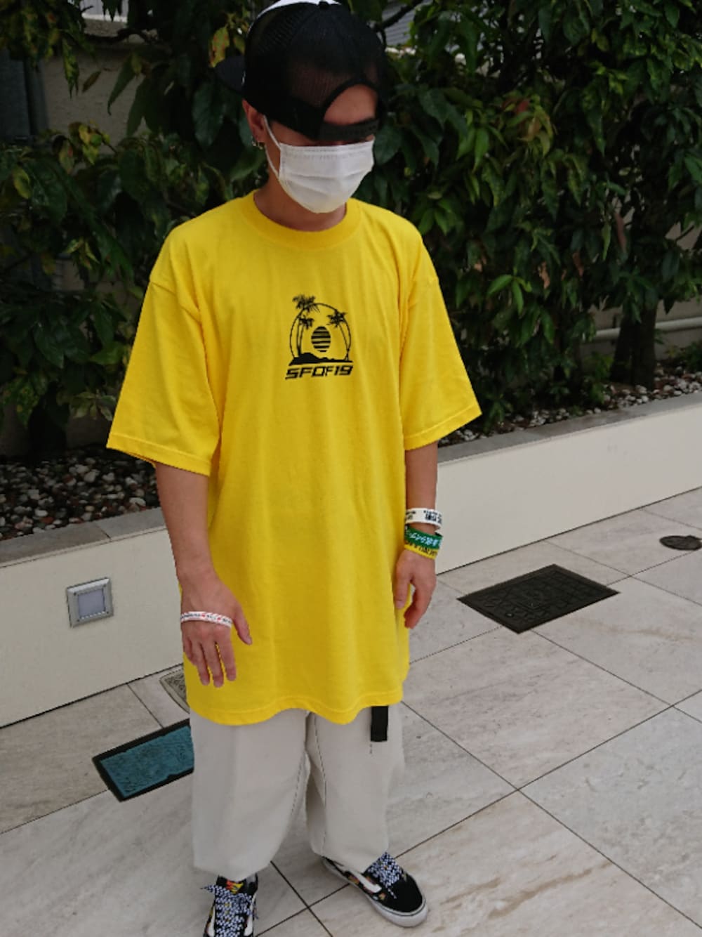 「坂フェス、寅壱、ニッカポッカ、SAVE THE HIROSHIMA、東北ライブハウス大作戦、AIR JAM、EGHIT SIX、VANS、フェスTシャツ、ラバーバンド」｜「指定無しのSOUNDS LIKE SHIT （キャップ、その他）」を使った、反乱さん（メンズ・163cm）の秋コーディネートの1枚目の写真