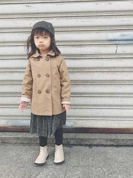 「no brand（ノーブランド）のアイテム（トレンチコート）」を使った、蜜桃小Moさん（キッズ・110cm）の秋コーディネート