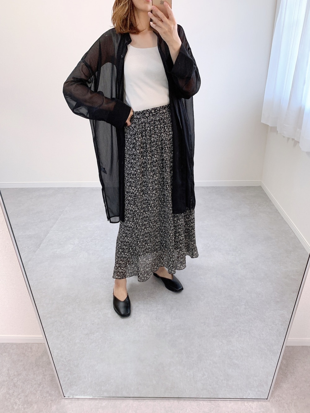 「プチプラ、シンプルスタイル、春夏コーデ、シャツコーデ、シアーシャツ、ママファッション」｜「GUのリブスクエアネックニットタンクトップ（トップス、その他）」を使った、__rp02さん（レディース・160cm）の春コーディネートの1枚目の写真