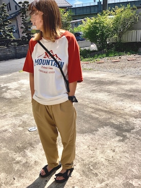 「HOOK（フック）のアイテム（Tシャツ/カットソー）」を使った、はるかさん（レディース・157cm）の夏コーディネート