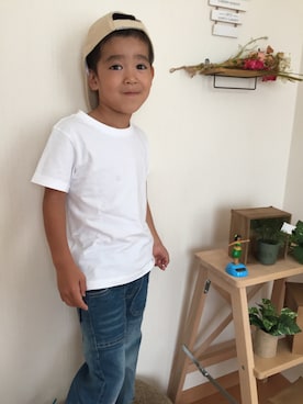 「西松屋（ニシマツヤ）のアイテム（Tシャツ/カットソー、ホワイト系）」を使った、kotofukuさん（キッズ・110cm）の夏コーディネート