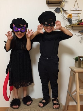 「GU（ジーユー）のアイテム（Tシャツ/カットソー、ブラック系）」を使った、kotofukuさん（キッズ・110cm）の秋コーディネート