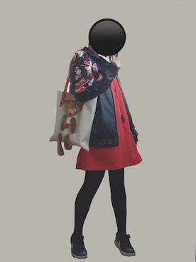 「NIKEスニーカー」｜たかはしさん（レディース・158cm・10代）の秋コーディネート