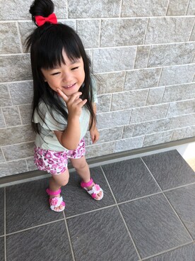 「enchante petit（アンシャンテプティ）のアイテム（Tシャツ/カットソー）」を使った、HiMiさん（キッズ・90cm）の夏コーディネート