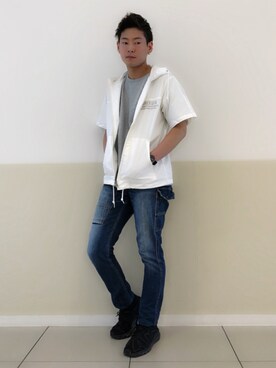 「TYPE BLUE（タイプブルー）のアイテム（パンツ）」を使った、大山凌さん（メンズ・174cm）の春コーディネート