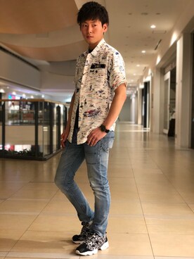 「TYPE BLUE（タイプブルー）のアイテム（パンツ）」を使った、大山凌さん（メンズ・174cm）の春コーディネート