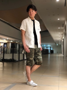 「AVIREX（アヴィレックス）のアイテム（スリッポン）」を使った、大山凌さん（メンズ・174cm）の春コーディネート