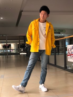 「AVIREX（アヴィレックス）のアイテム（スリッポン）」を使った、大山凌さん（メンズ・174cm）の春コーディネート