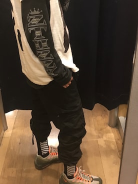 「OFF-WHITE」｜「アイテム（その他トップス）」を使った、もともとさん（メンズ・170cm）の春コーディネート