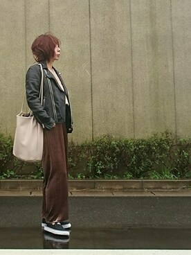 「stradivarius（ストラディバリウス）のアイテム（ライダースジャケット）」を使った、98mayuさん（レディース・157cm）の秋コーディネート