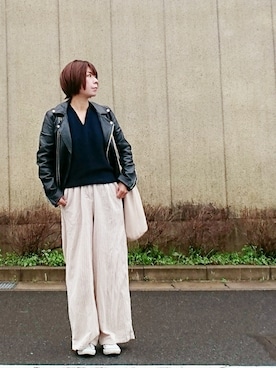 「stradivarius（ストラディバリウス）のアイテム（ライダースジャケット）」を使った、98mayuさん（レディース・157cm）の春コーディネート