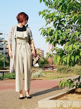「リネン素材」｜「アイテム（オールインワン・サロペット）」を使った、98mayuさん（レディース・157cm）の春コーディネート