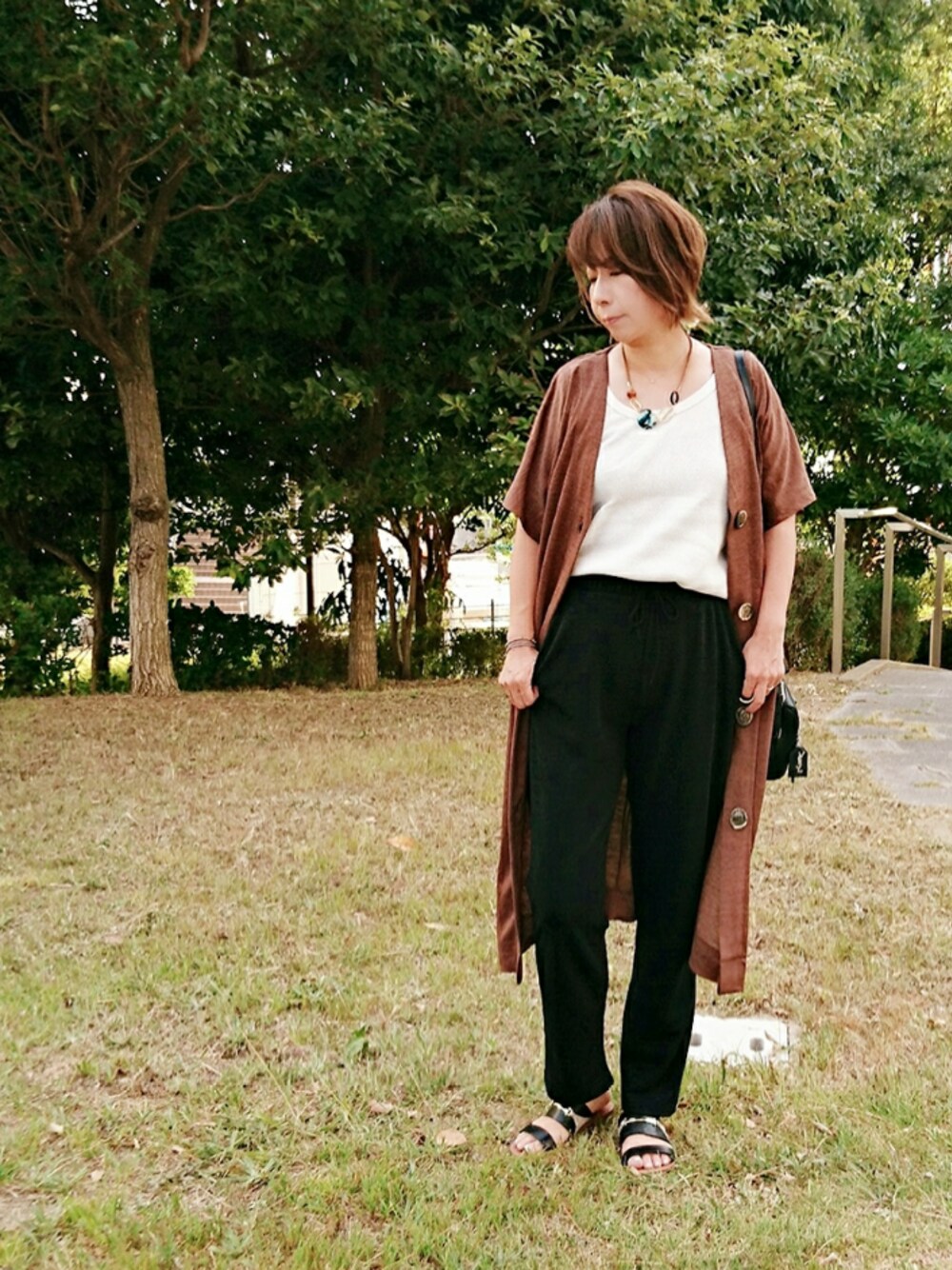 「カジュアル、カジュアルコーデ、オトナカジュアル、夏コーデ、半袖ワンピース」｜「RODE SKOのHELLI ダブルスネークサンダル（サンダル、ブラック系）」を使った、98mayuさん（レディース・157cm）の夏コーディネートの1枚目の写真