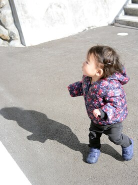 「babygap」｜「アイテム（ダウンジャケット/コート）」を使った、HANAさん（キッズ・70cm）の冬コーディネート