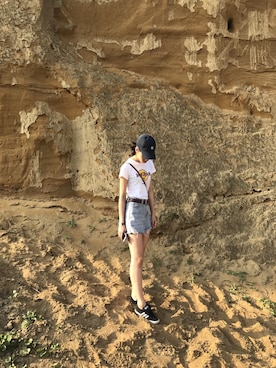 「skirt」｜「アイテム（キャップ）」を使った、李妮さん（レディース・170cm）の夏コーディネート