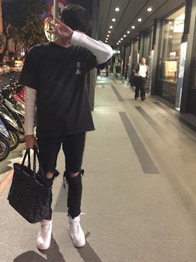 「mnmlのアイテム（デニムパンツ、ブラック系）」を使った、Łâłïwïßさん（メンズ・183cm）の冬コーディネート