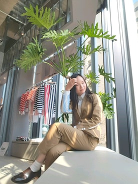 「koe×THOM BROWNE（コエトムブラウン）のアイテム（テーラードジャケット）」を使った、NUIさん（レディース・158cm）の冬コーディネート