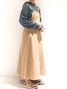 「koe（コエ）のアイテム（ジャンパースカート）」を使った、NUIさん（レディース・158cm）の秋コーディネート