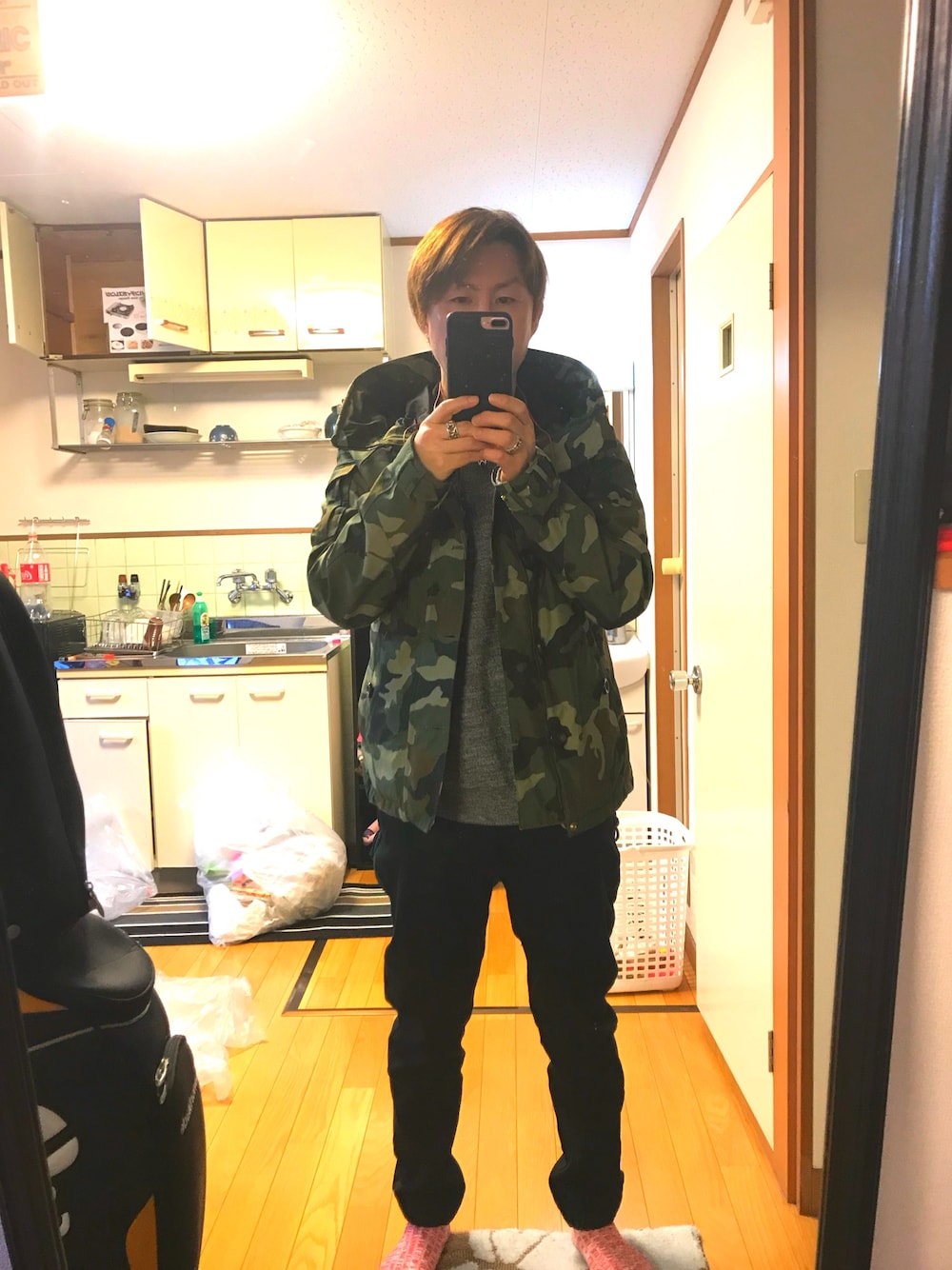 「ジョンブル　プライベート　ラボ(Johnbull Private labo)、デイトナ、ロレックス、サイコパス、ダリフラ、恋雨」｜「Johnbull Private laboのアイテム（ナイロンジャケット、グリーン系）」を使った、アリマ サトシさん（メンズ・166cm）の春コーディネートの1枚目の写真